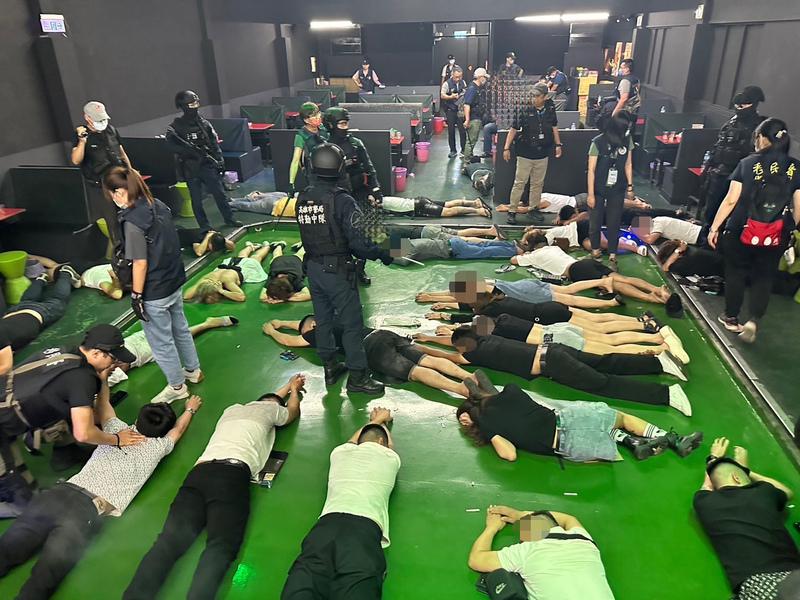 Police Arrest 73 Vietnamese and Taiwanese Nationals at Drug-Fueled Party in Kaohsiung